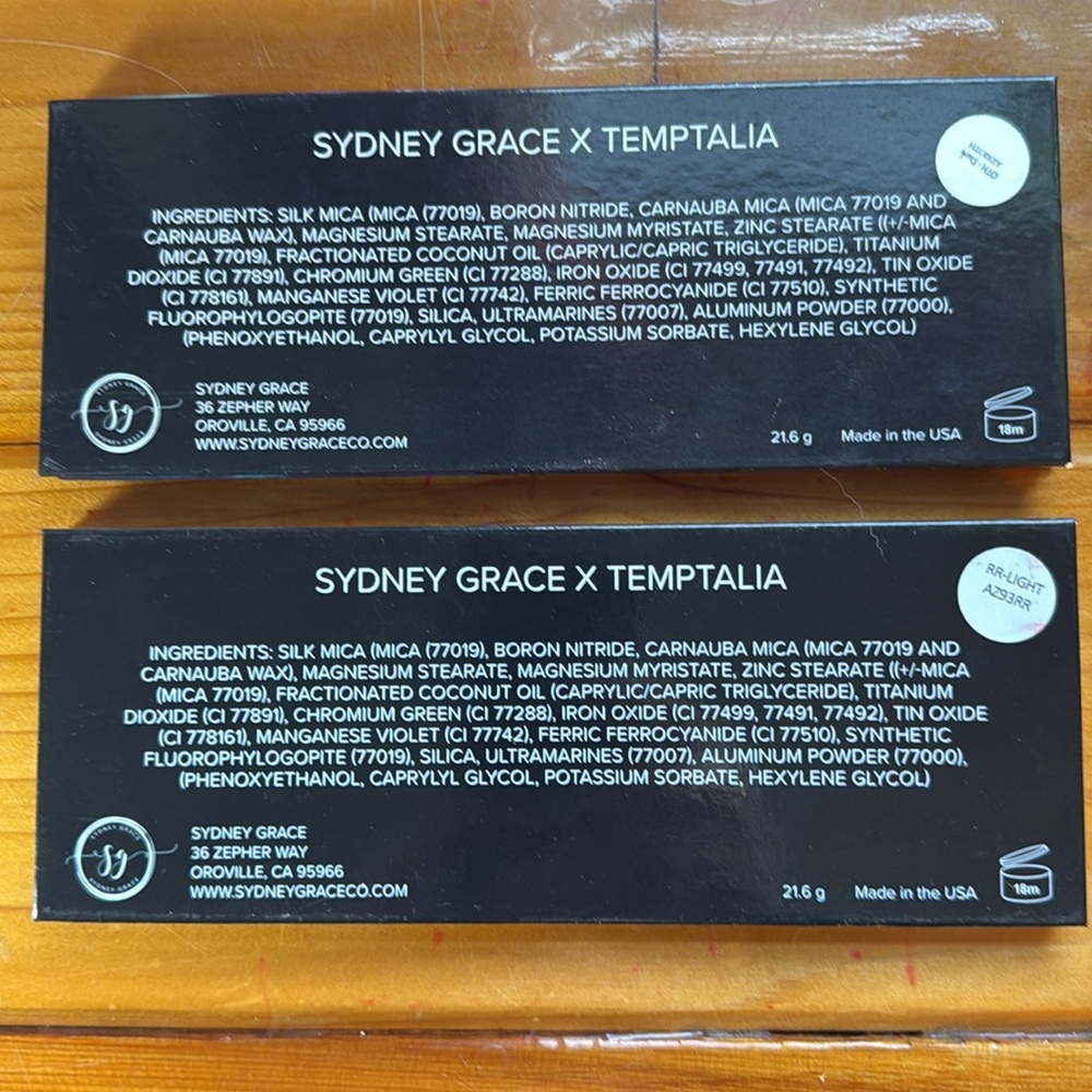 Sydney Grace x Temptalia Radiant Reflection Light & On The Horizon Dark Palettes - Picture 4 of 4